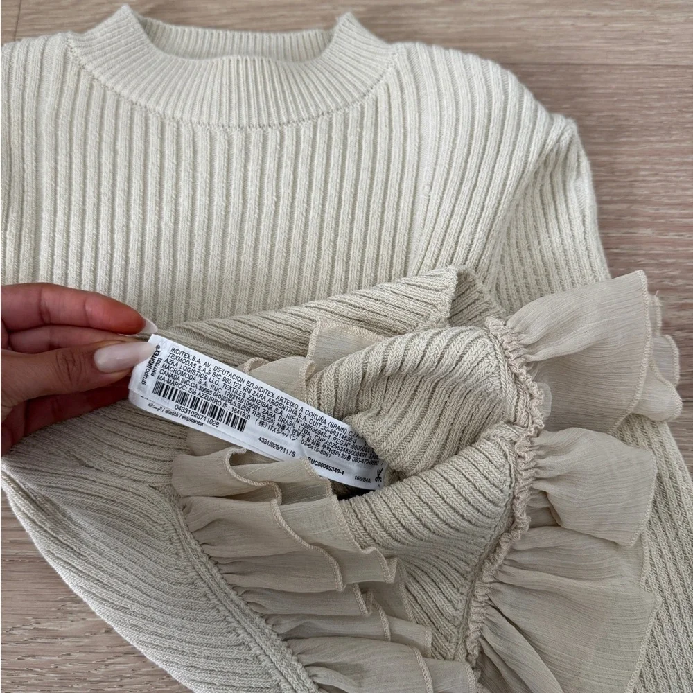 Zara Ruffled Knitted Top - Picture 3 of 5